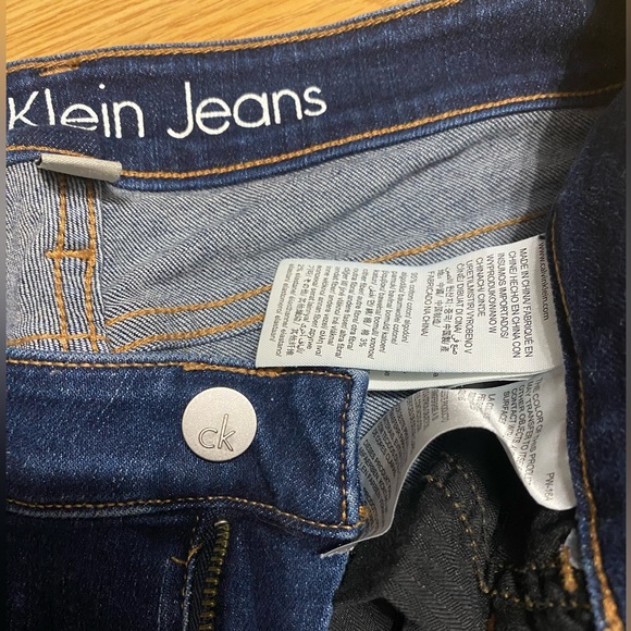 Calvin Klein jeans size 28 - Picture 2 of 7